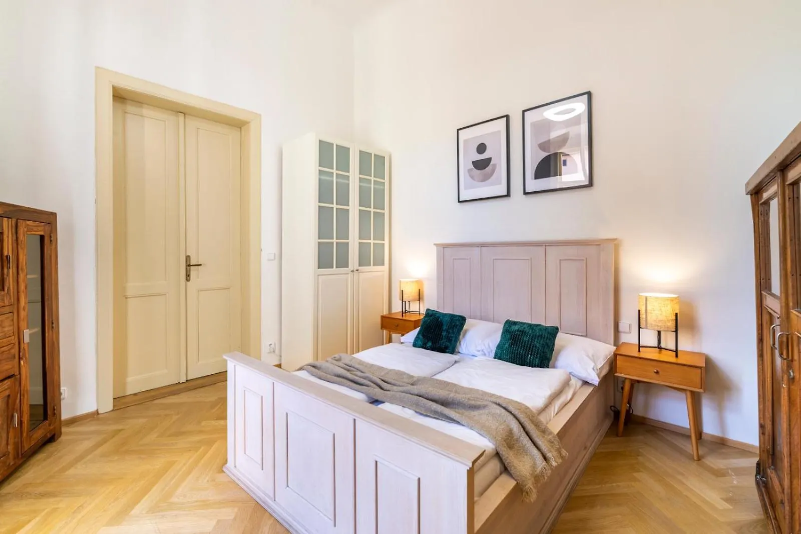 Old Town Square Apartments Prague