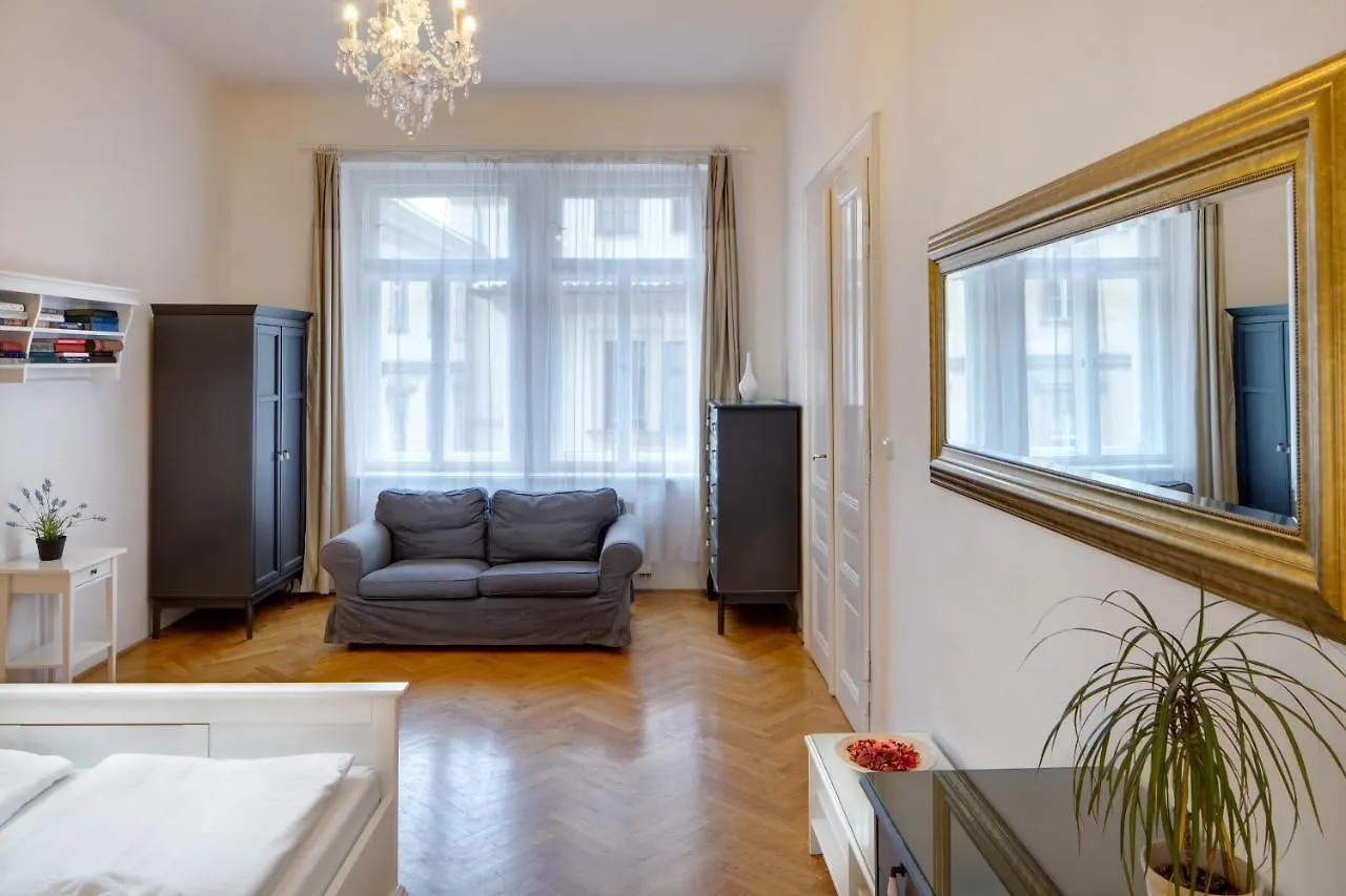 Old Town Square Apartments Prague